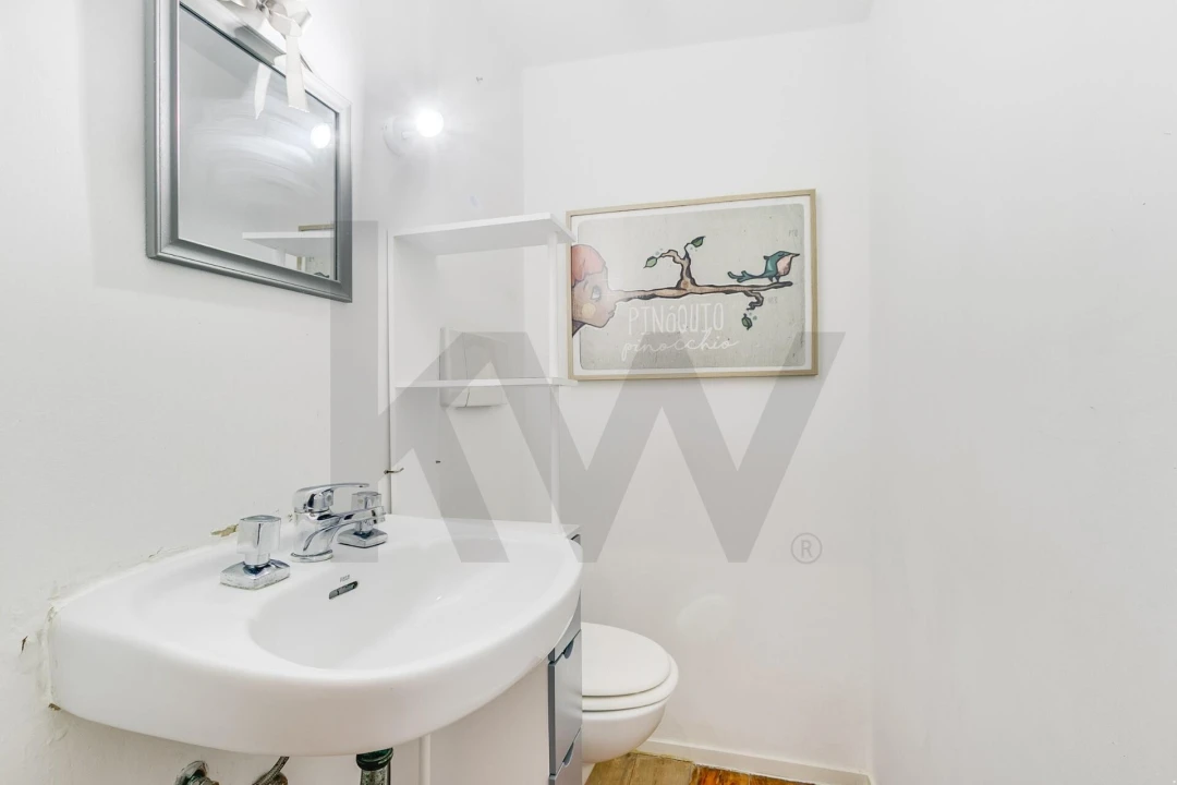 Apartamento T2 para Venda em Misericórdia Foto 13