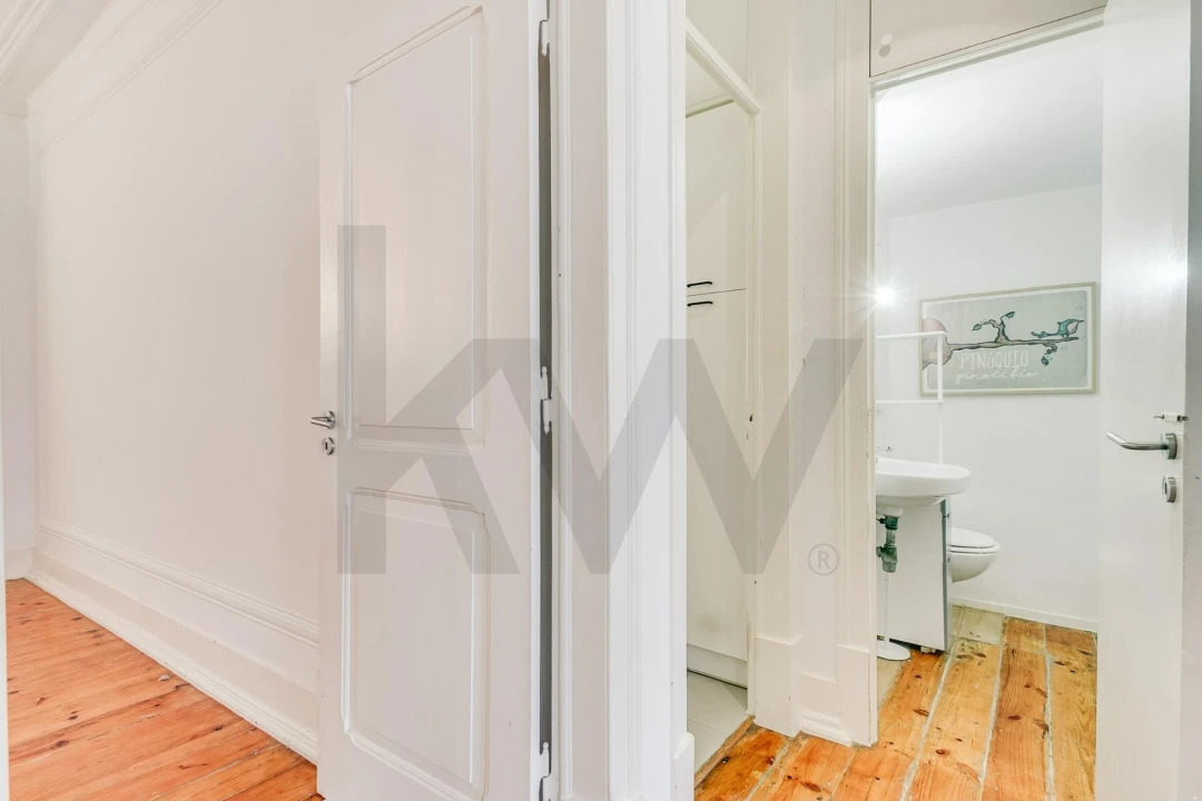 Apartamento T2 para Venda em Misericórdia Foto 12