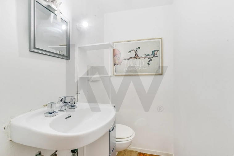 Apartamento T2 para Venda em Misericórdia Foto 13