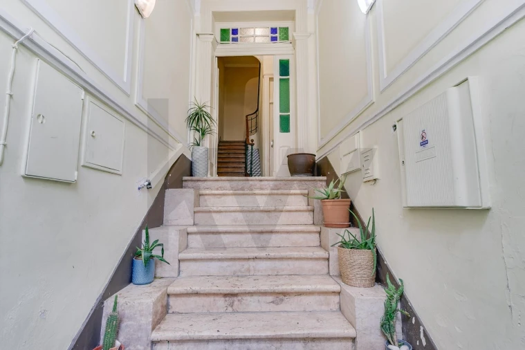 Apartamento T2 para Venda em Misericórdia Foto 4