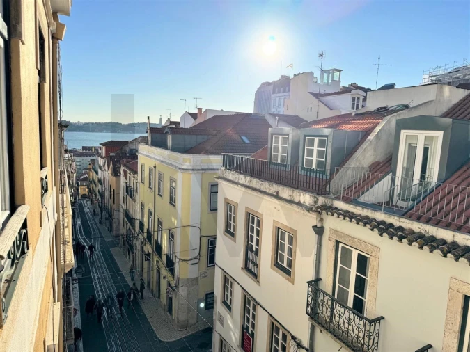 Apartamento T2 para Venda em Misericórdia Foto 5