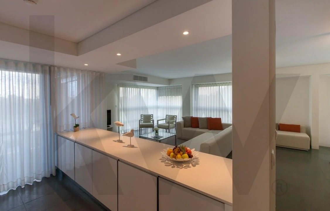 Apartamento T1 para Venda em Carvalhal Foto 9