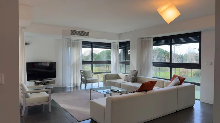 Apartamento T1 para Venda em Carvalhal Foto 2