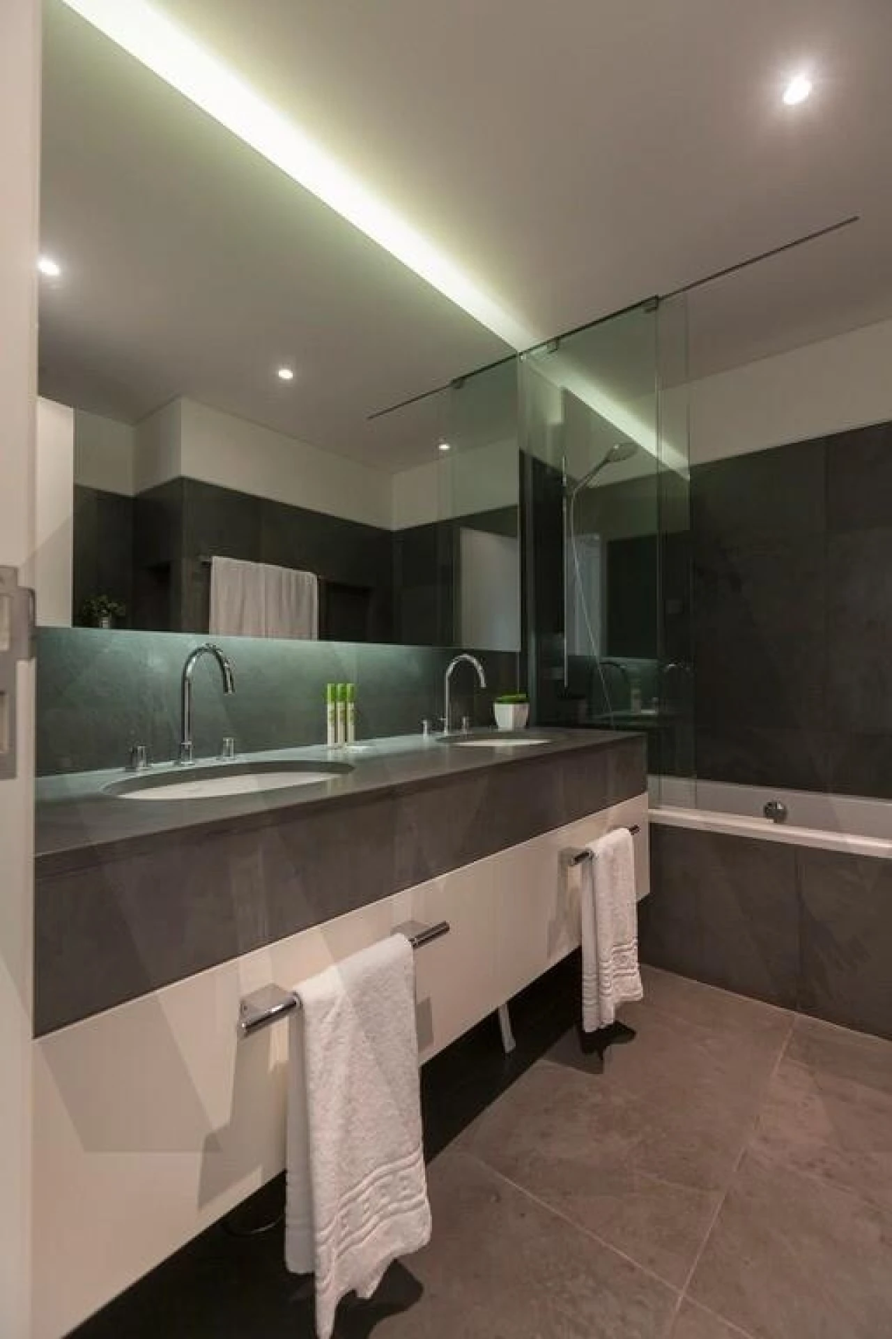 Apartamento T1 para Venda em Carvalhal Foto 7