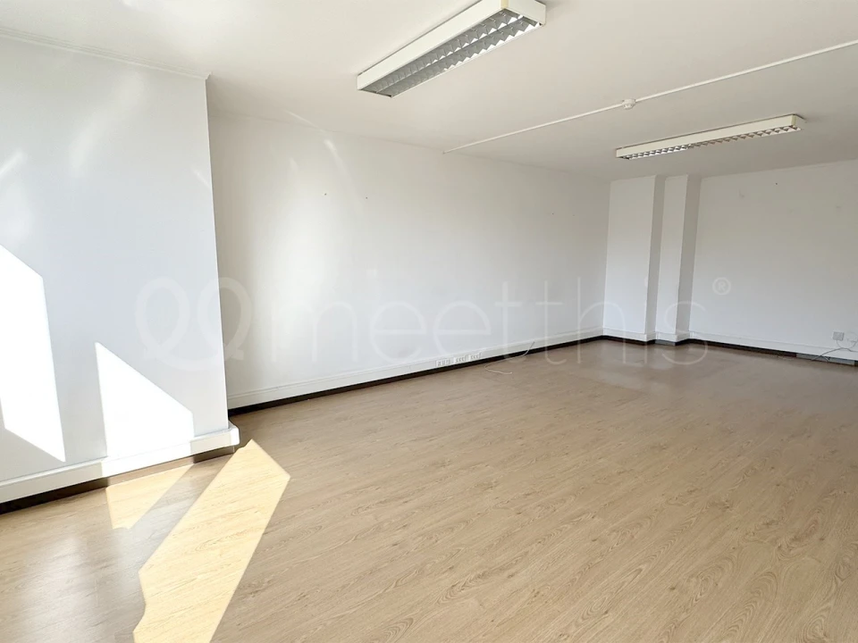 Escritório para Arrendamento em Algés, Linda-A-Velha e Cruz Quebrada-Dafundo Foto 11