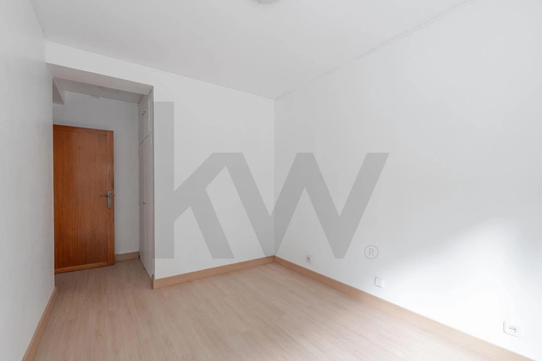 Apartamento T3 para Venda em Santa Maria de Lamas Foto 19