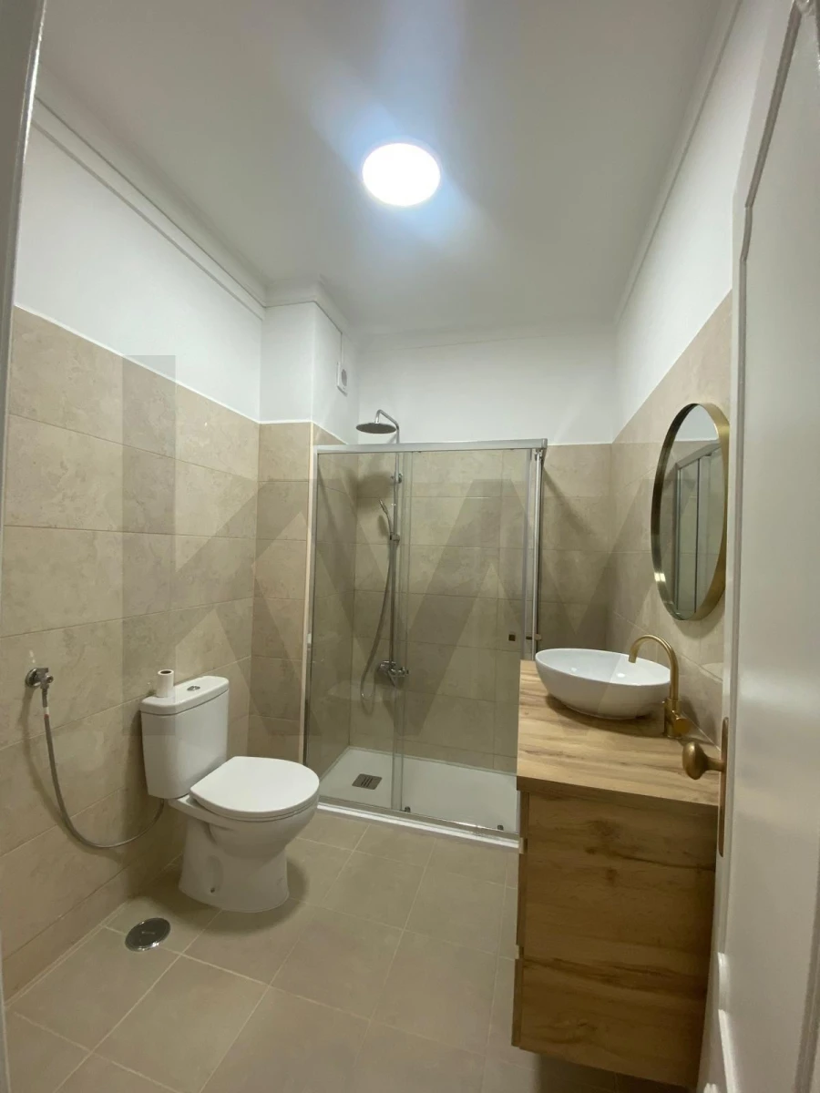 Apartamento T1 para Venda em Costa da Caparica Foto 22