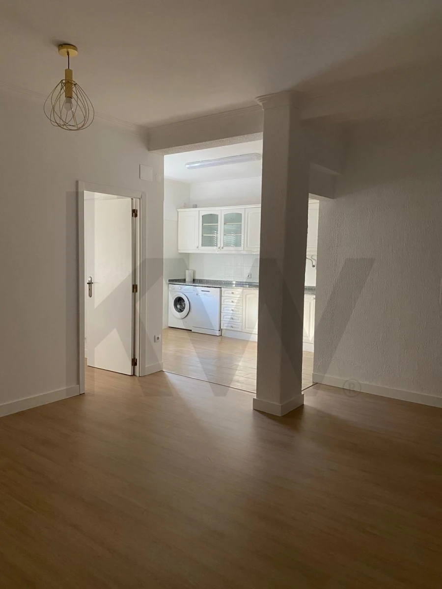 Apartamento T1 para Venda em Costa da Caparica Foto 5
