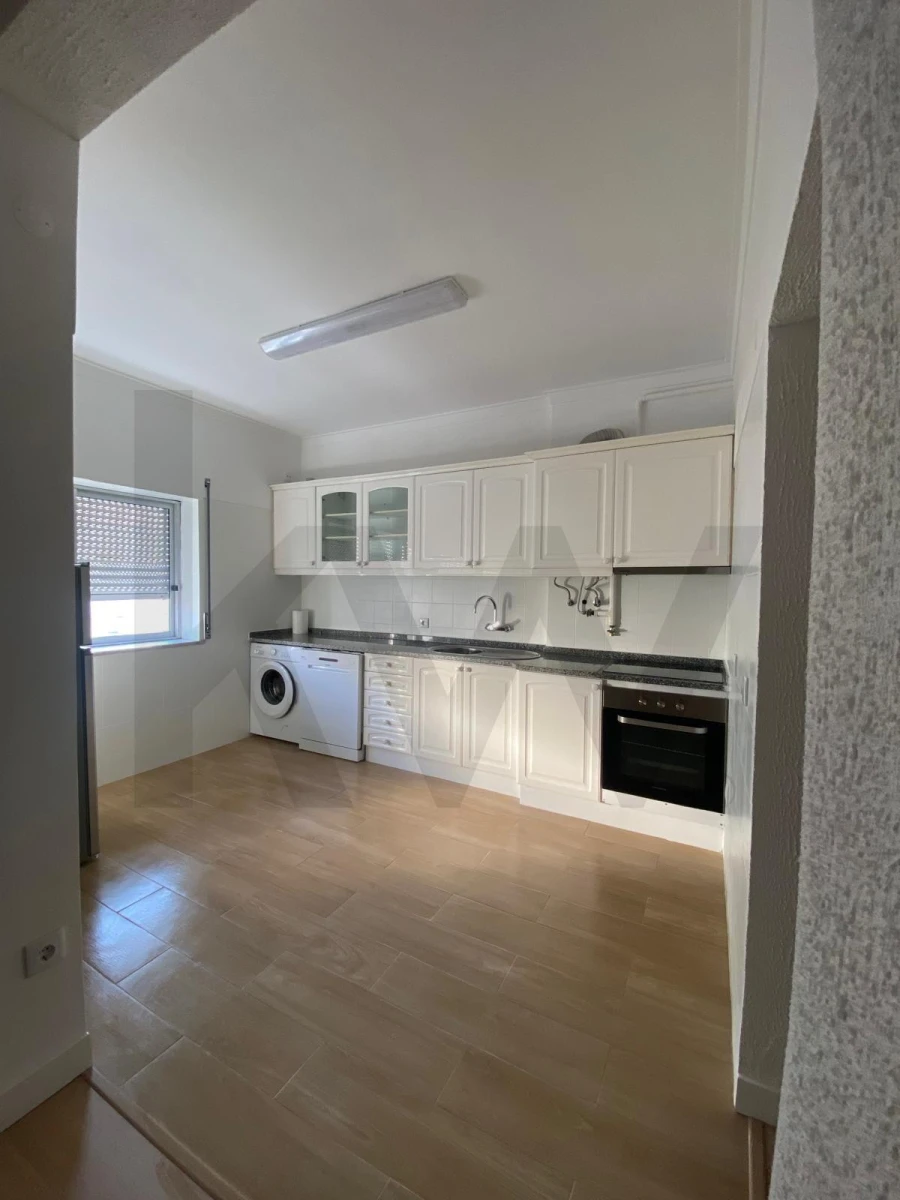 Apartamento T1 para Venda em Costa da Caparica Foto 19