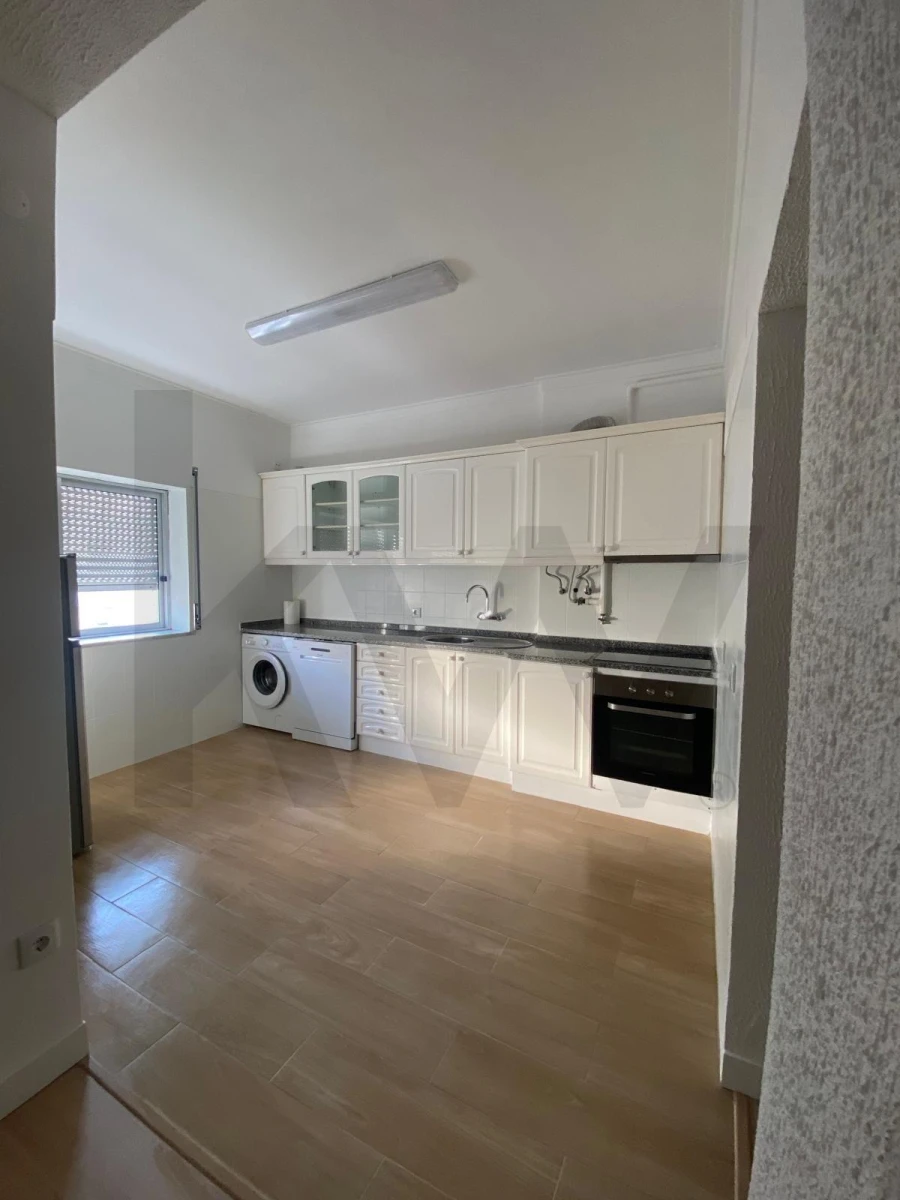 Apartamento T1 para Venda em Costa da Caparica Foto 20