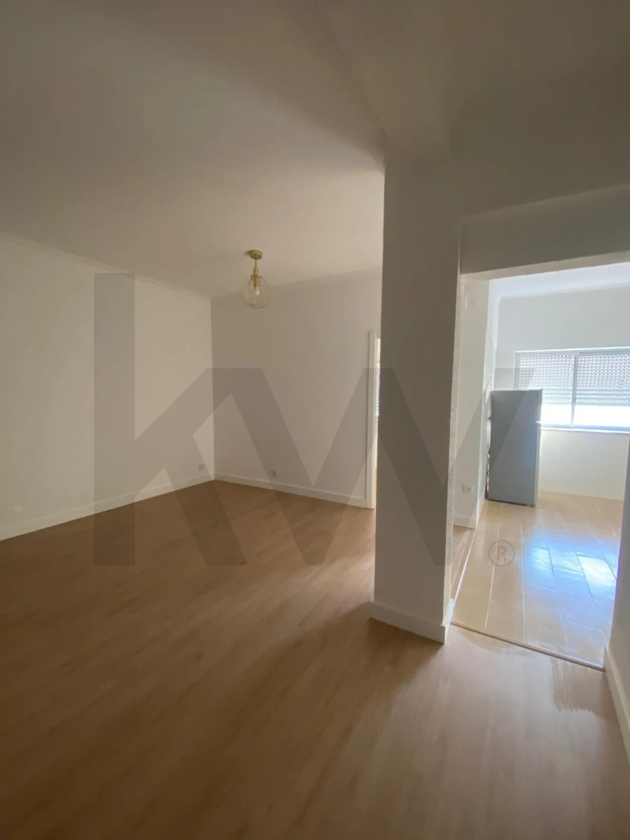 Apartamento T1 para Venda em Costa da Caparica Foto 6