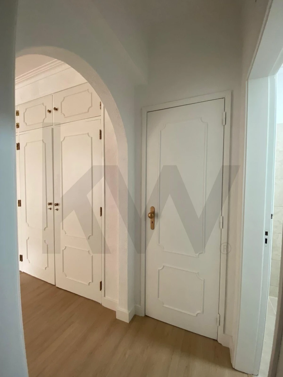 Apartamento T1 para Venda em Costa da Caparica Foto 11