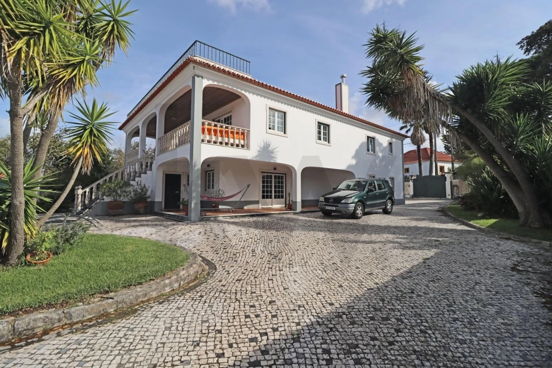 Moradia T5 para Venda em Colares Foto 4