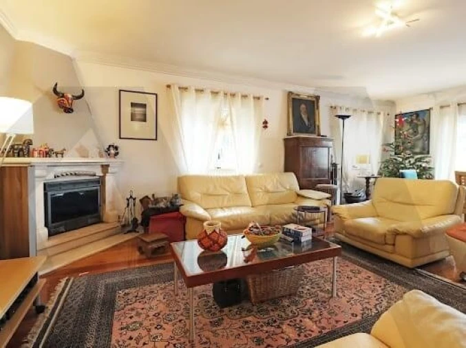 Moradia T5 para Venda em Colares Foto 17