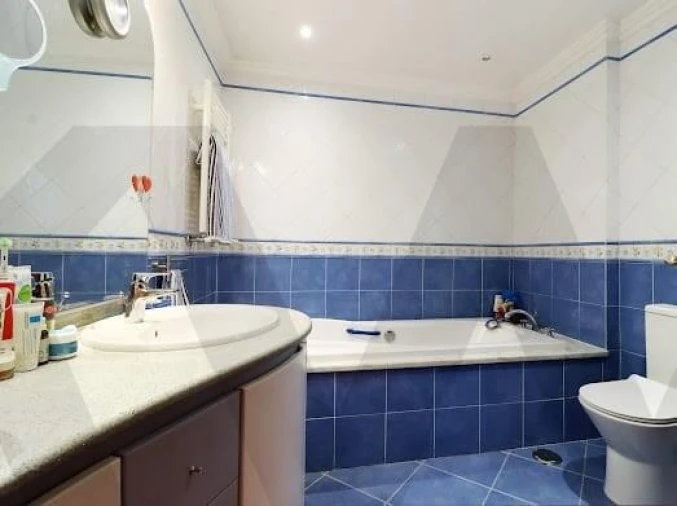 Moradia T5 para Venda em Colares Foto 22