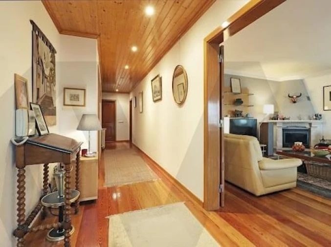 Moradia T5 para Venda em Colares Foto 26