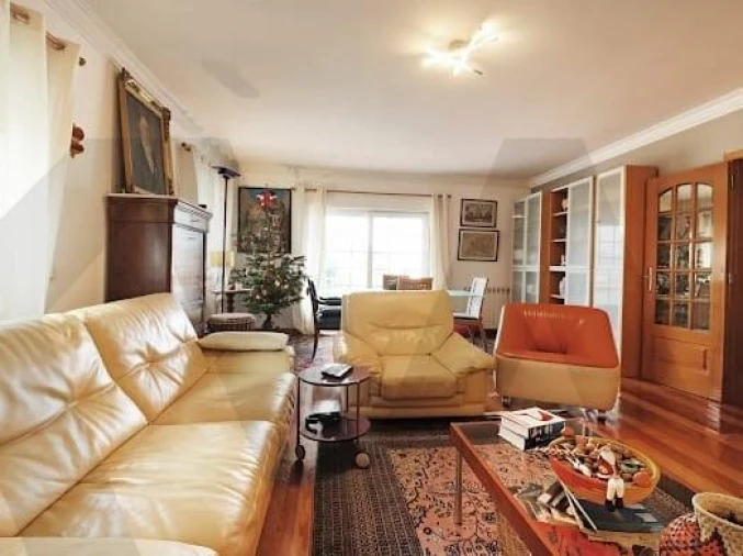 Moradia T5 para Venda em Colares Foto 18