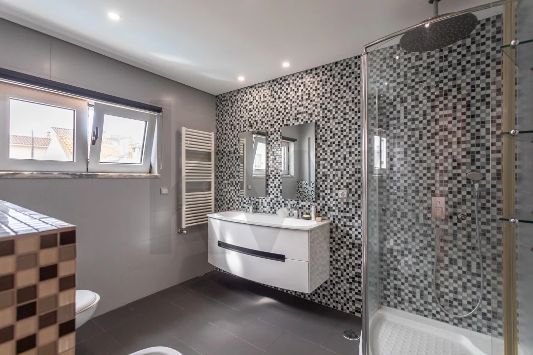 Moradia T7 para Venda em Barreiro e Lavradio Foto 15