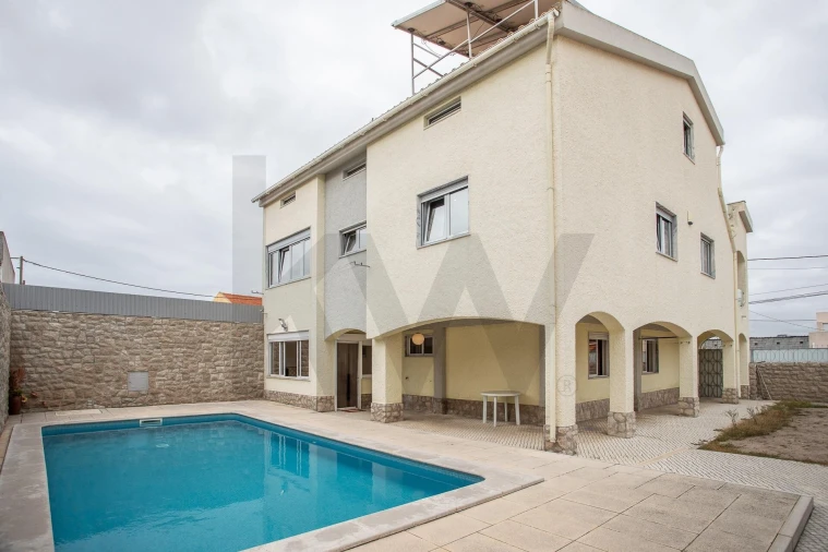 Moradia T7 para Venda em Barreiro e Lavradio Foto 2