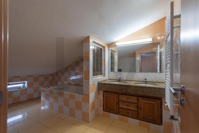 Moradia T7 para Venda em Barreiro e Lavradio Foto 22