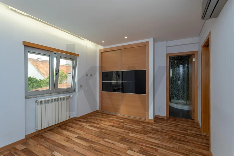 Moradia T7 para Venda em Barreiro e Lavradio Foto 14