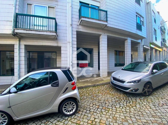 Negócio para Arrendamento em Vila Cova da Lixa e Borba de Godim