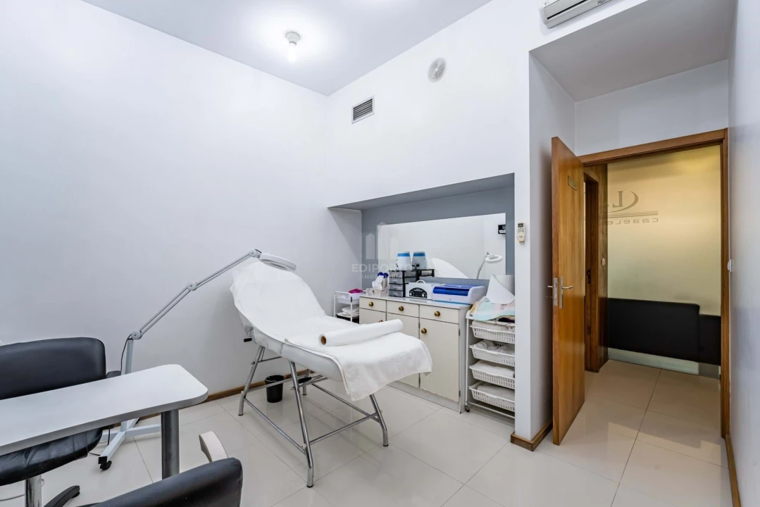 Negócio para Venda em Santa Marinha e São Pedro da Afurada Foto 8