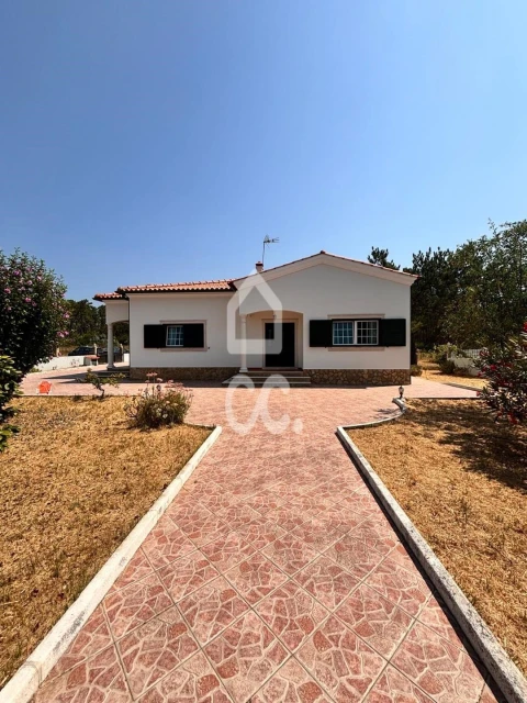 Moradia T3 para Venda em Coimbrão