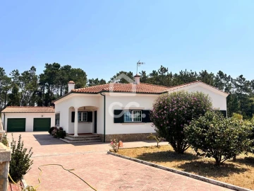 Moradia T3 para Venda em Coimbrão