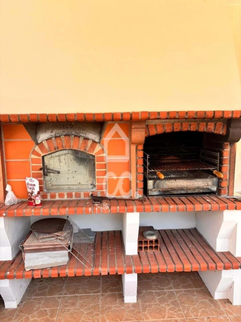 Moradia T3 para Venda em Coimbrão