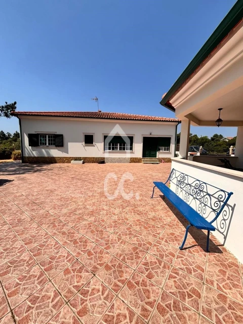 Moradia T3 para Venda em Coimbrão