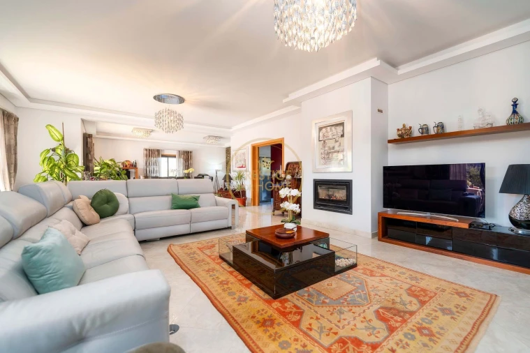 Moradia T4 para Venda em Loule (São Clemente) Foto 7