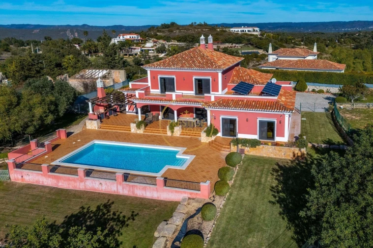 Moradia T4 para Venda em Loule (São Clemente) Foto 1