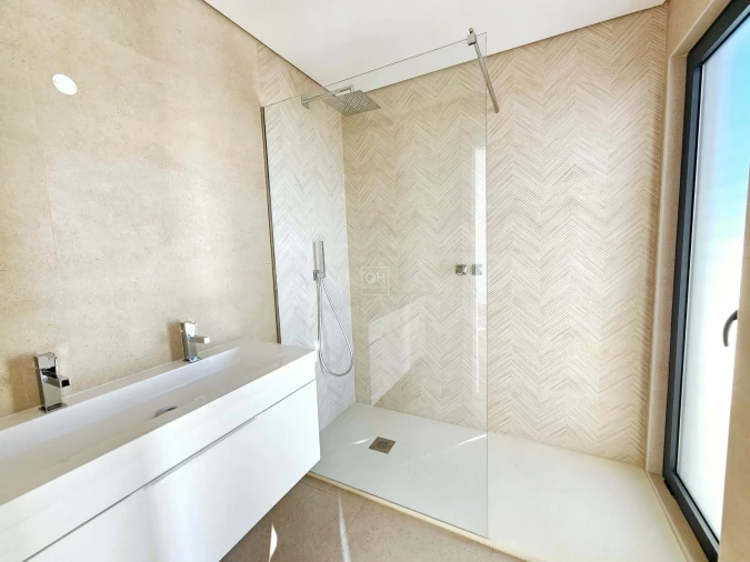 Moradia T3 para Venda em Montenegro Foto 15