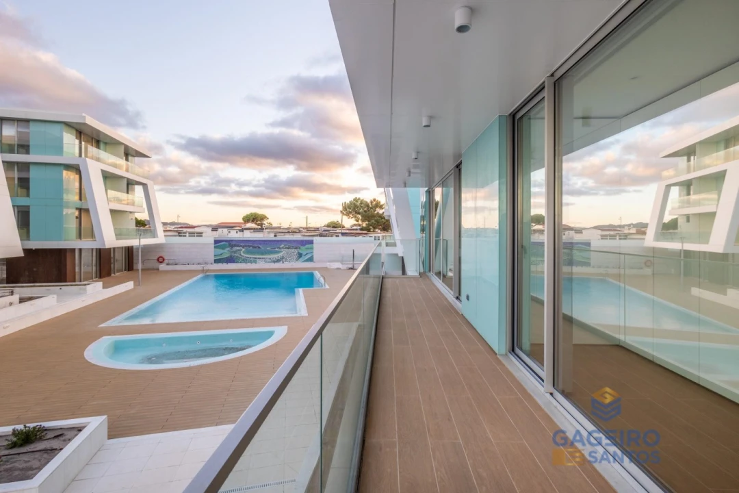 Apartamento T1 para Venda em São Martinho do Porto Foto 15