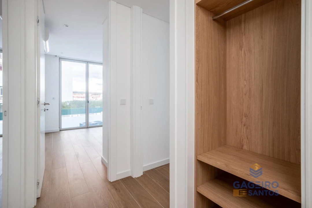 Apartamento T1 para Venda em São Martinho do Porto Foto 17