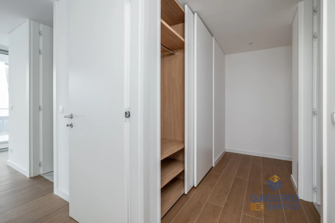 Apartamento T1 para Venda em São Martinho do Porto Foto 18