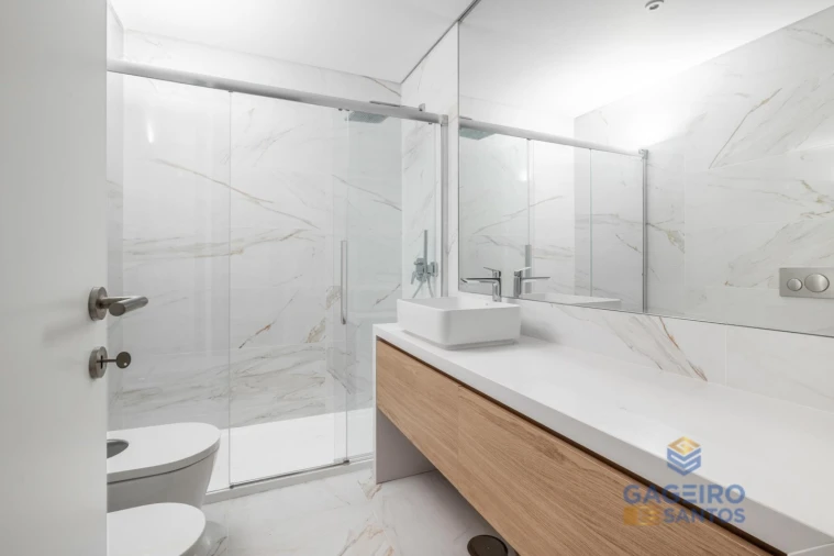 Apartamento T1 para Venda em São Martinho do Porto Foto 19