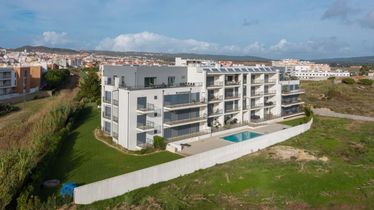 Apartamento T2 para Venda em São Martinho do Porto Foto 24