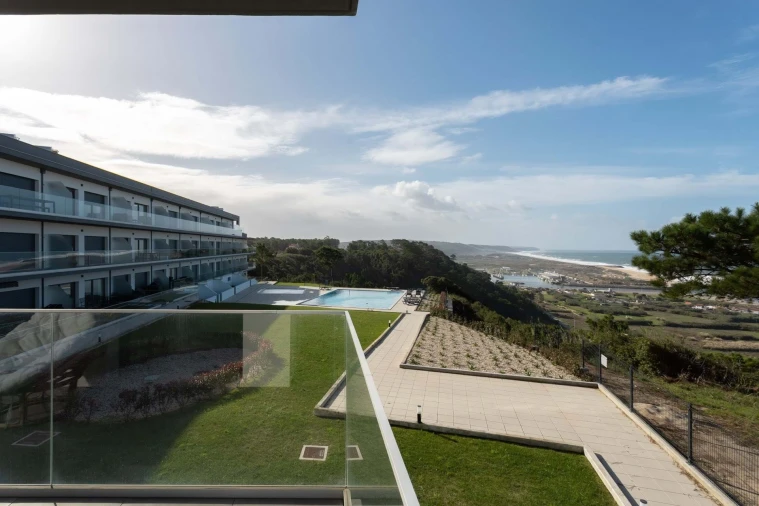 Apartamento T1 para Venda em Nazare Foto 16