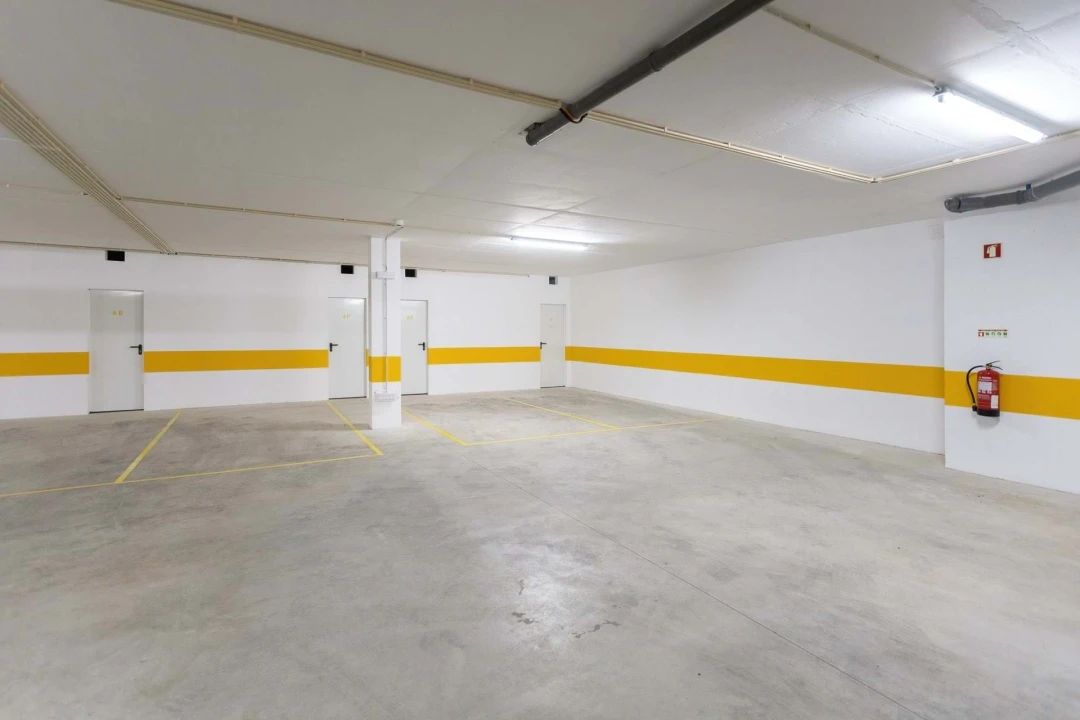 Apartamento T1 para Venda em Nazare Foto 22