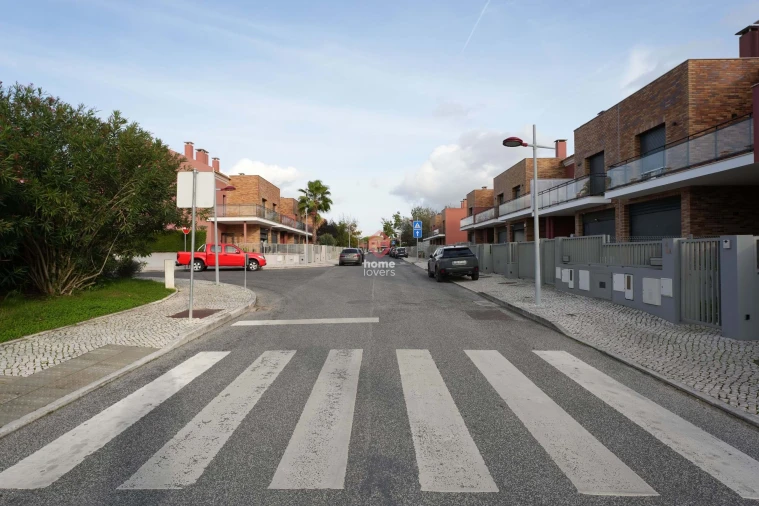 Moradia T3 para Venda em Bucelas Foto 42