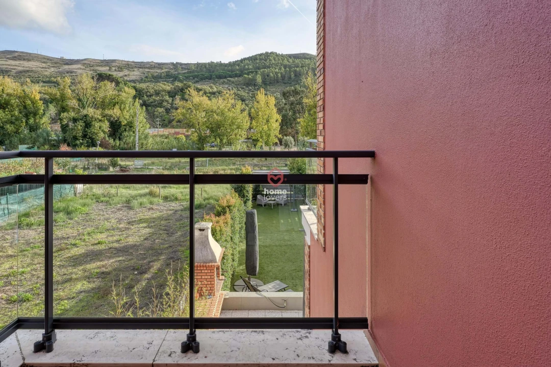 Moradia T3 para Venda em Bucelas Foto 34