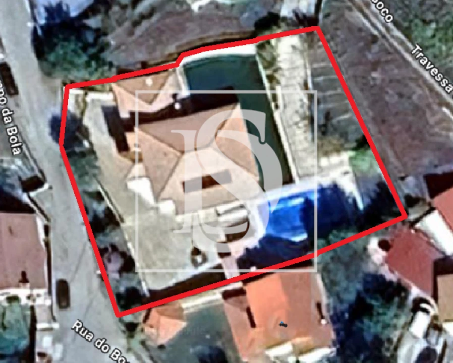 Moradia T6 para Venda em Vilar de Ferreiros Foto 3