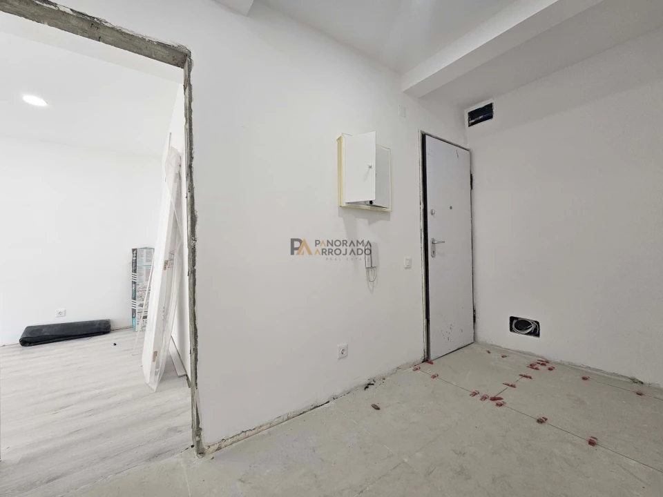 Apartamento T2 para Venda em Laranjeiro e Feijó Foto 14