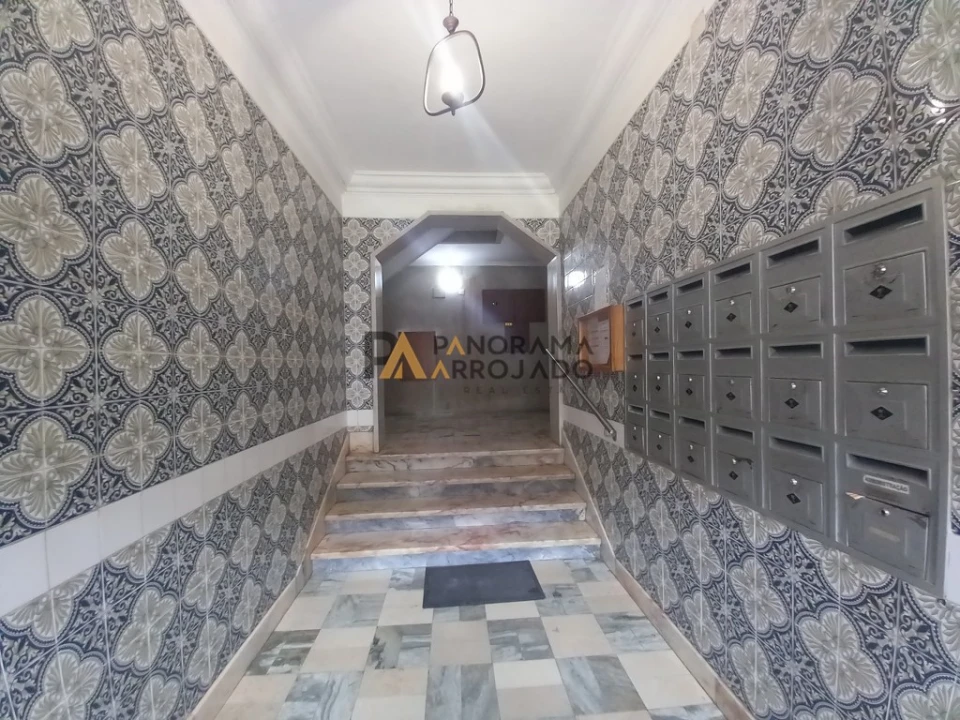 Apartamento T2 para Venda em Laranjeiro e Feijó Foto 17