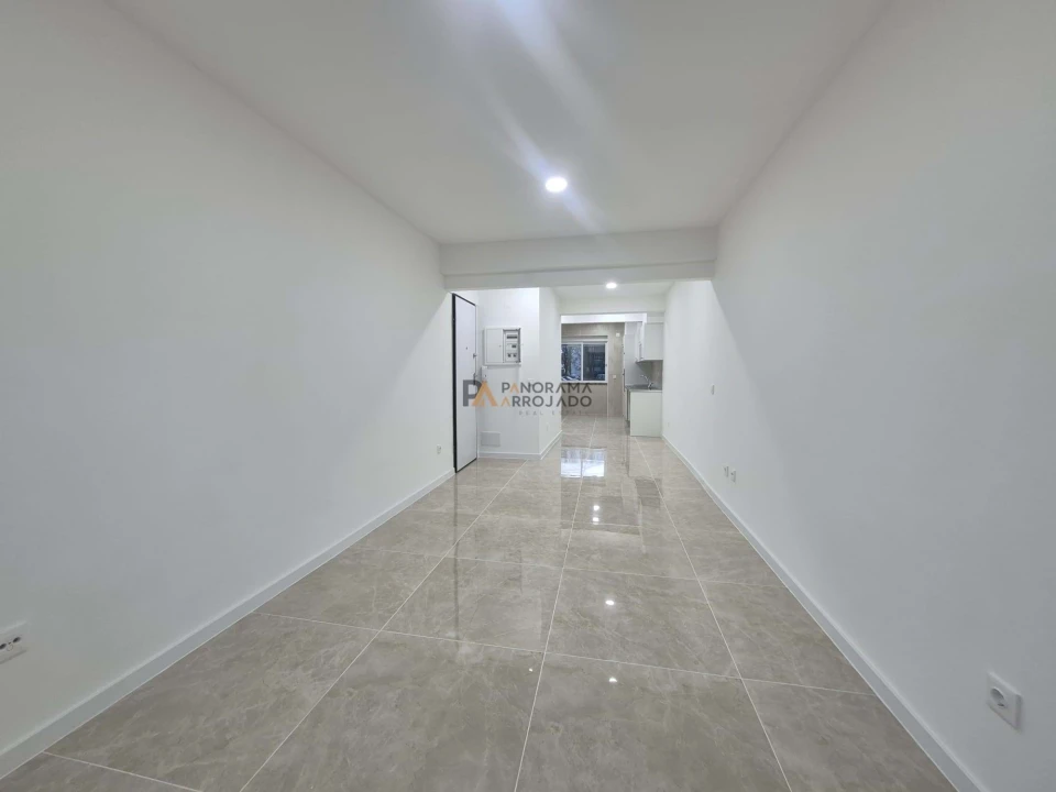 Apartamento T2 para Venda em Almada, Cova da Piedade, Pragal e Cacilhas Foto 9