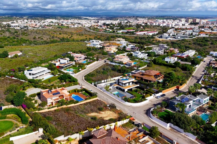 Terreno para Venda em Lagos (São Sebastião e Santa Maria) Foto 18