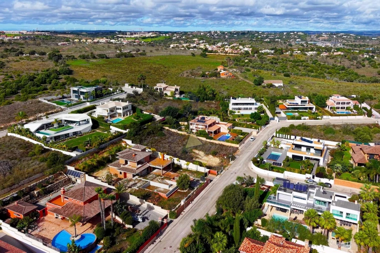 Terreno para Venda em Lagos (São Sebastião e Santa Maria) Foto 3