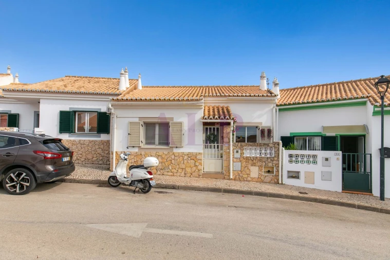 Moradia T3 para Venda em Lagos (São Sebastião e Santa Maria) Foto 29